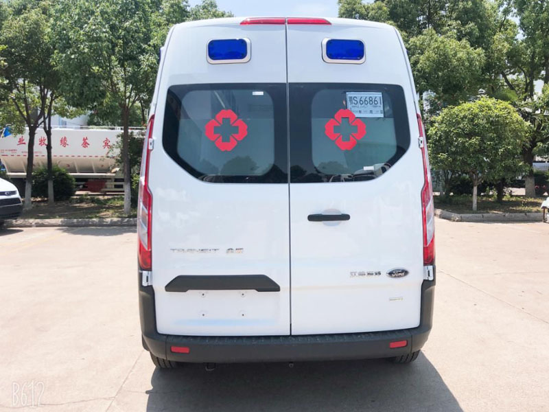 福特V362中軸中頂負壓監(jiān)護型救護車（長排警燈）